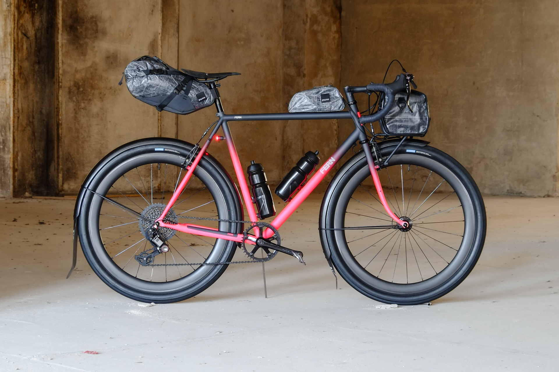 Modern randonneur clearance bike